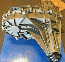 Load image into Gallery viewer, UPGRADED TRANSFER CASE NP246 2003-2007 GM CHEV SILVERADO TAHOE DENALI 4L80 NP8