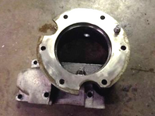 Load image into Gallery viewer, 4R100 4WD EXTENSION TAIL HOUSING TRANSMISSION  F250 F350 E350 FORD 4X4 1998-UP