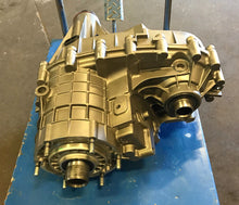 Load image into Gallery viewer, Rebuilt Transfer Case NP263XHD 263XHD-Silverado Sierra Diesel Allison