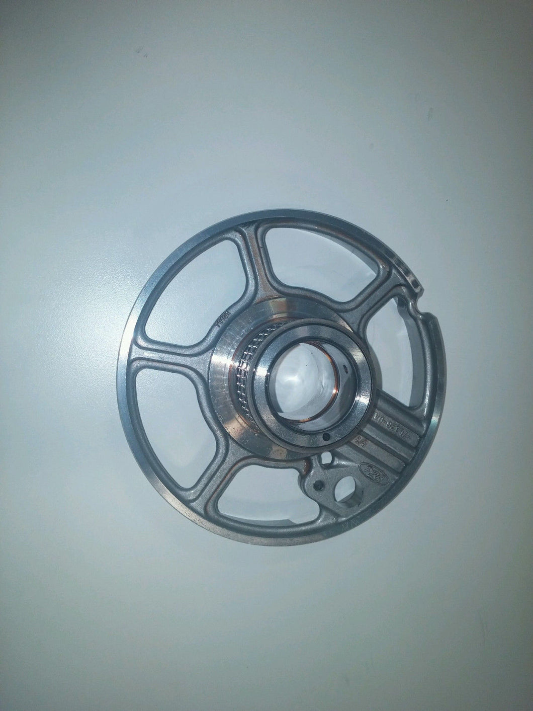 5R55N 5R55W 5R55S CENTER SUPPORT Automatic Transmission 7L328-DAR