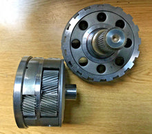 Load image into Gallery viewer, 2006-UP GMC CHEVY 6L80E TRANSMISSION OUTPUT SHAFT AND REAR OUTPUT PLANET COMBO