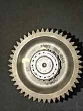 Load image into Gallery viewer, ZF-S542 Countershaft Gas 1307-203-036 with Gears