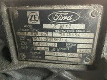 Load image into Gallery viewer, 92 93 94 95 96 97 Ford F250 F350 ZF5 7.3  powerstroke Trans Case 4x4 4x2 S5-42