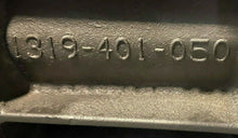 Load image into Gallery viewer, Ford Diesel 5.4  6.8 Gas 6 Speed Transmission Case ZF S6-650