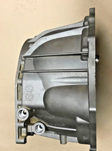 Load image into Gallery viewer, GM ALLISON LCT1000 BELL HOUSING CAST#29549481 NO SPEED SENSOR HOLE